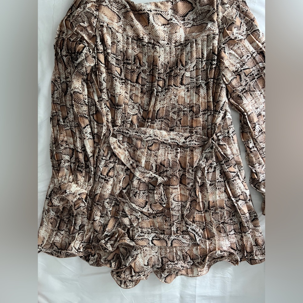 ROMPER! - Picture 4 of 4